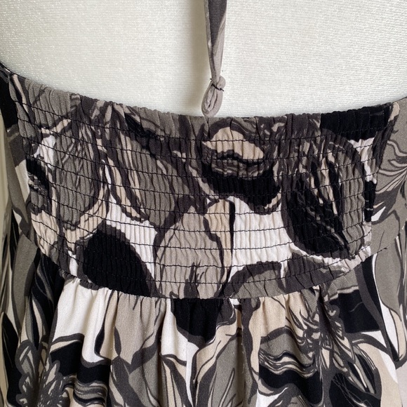 ELLE - Maxi Halter Floral Dress  - Size M - Picture 6 of 6